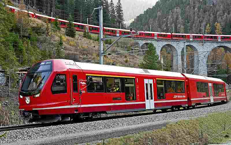 世界で最も長い旅客列車